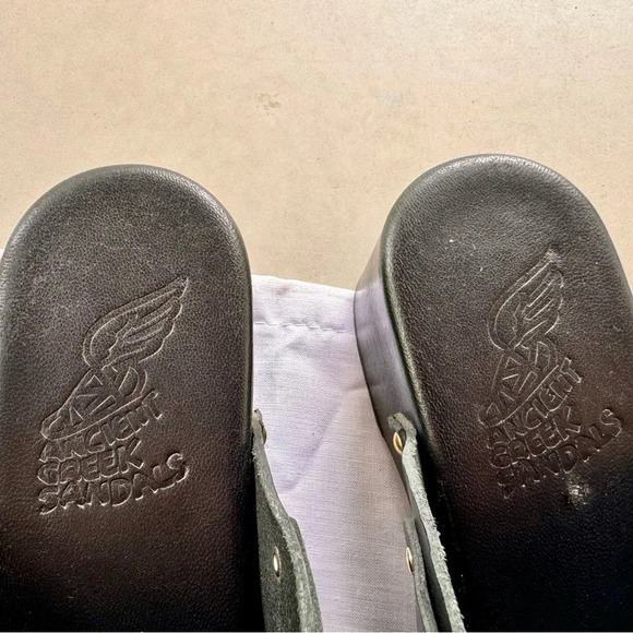 Ancient Greek Sandals Women’s Black Classic Closed Clog - Picture 3 of 13